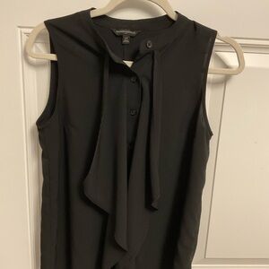 Banana Republic sleeveless blouse. Size small/ petite. Black
